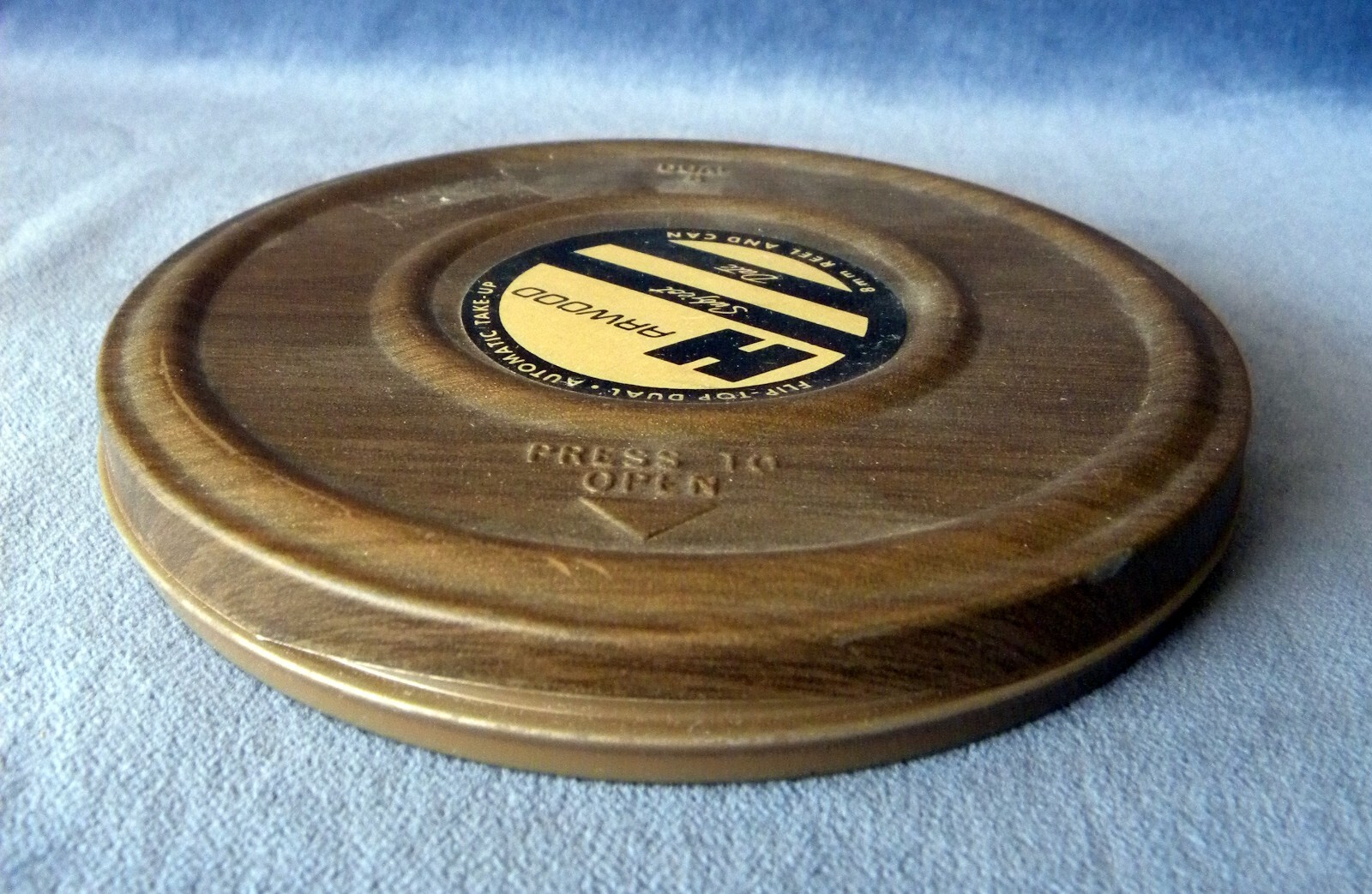 Vintage Harwood 8mm Reel & Can Film Holder 5” Wood Grain Metal Case