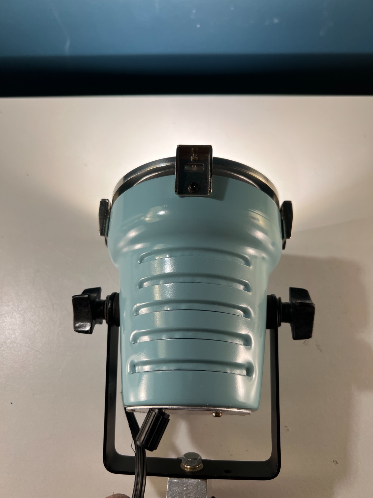 Vintage ACME-LITE MANUFACTURING CO. DELUXE FOCUSING Video CAMERALITE MODEL 625