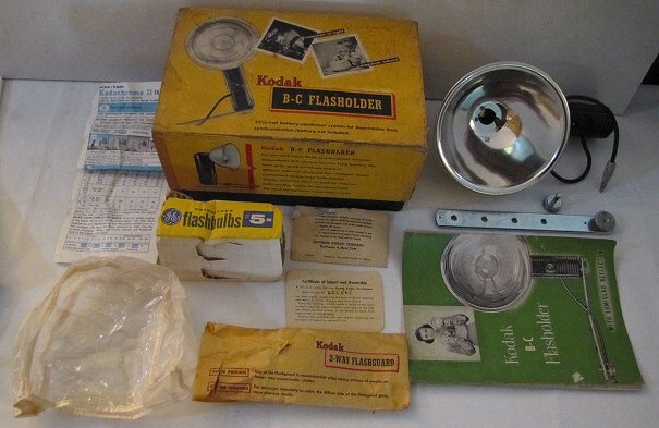1950s Kodak B-C Flashholder w/ Bulbs Guard bar Original box and Manual