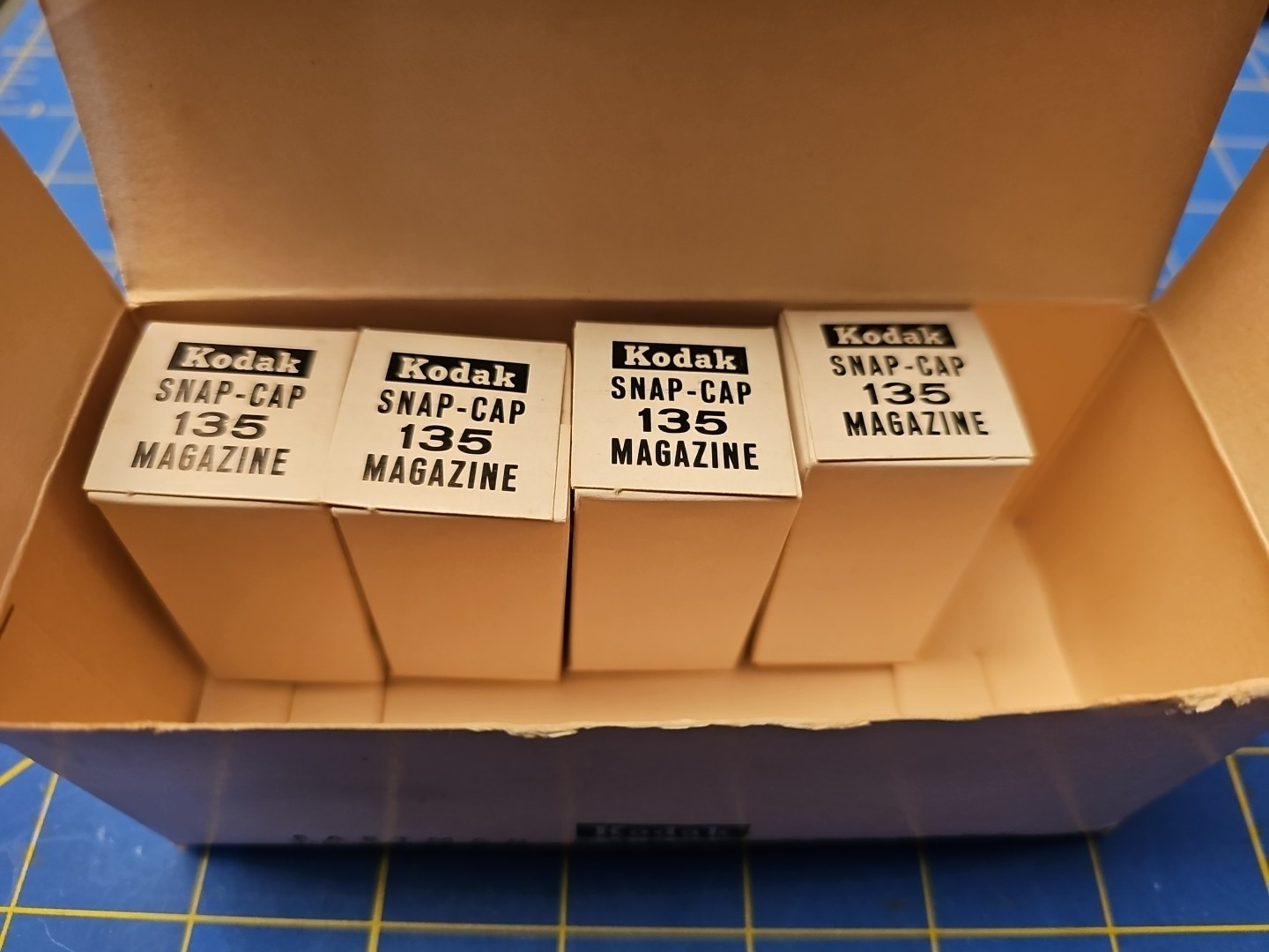 Kodak Snap-Cap 35mm 135 Film Magazine Lot of 4 Canisters No. J770 NEW OLD STOCK