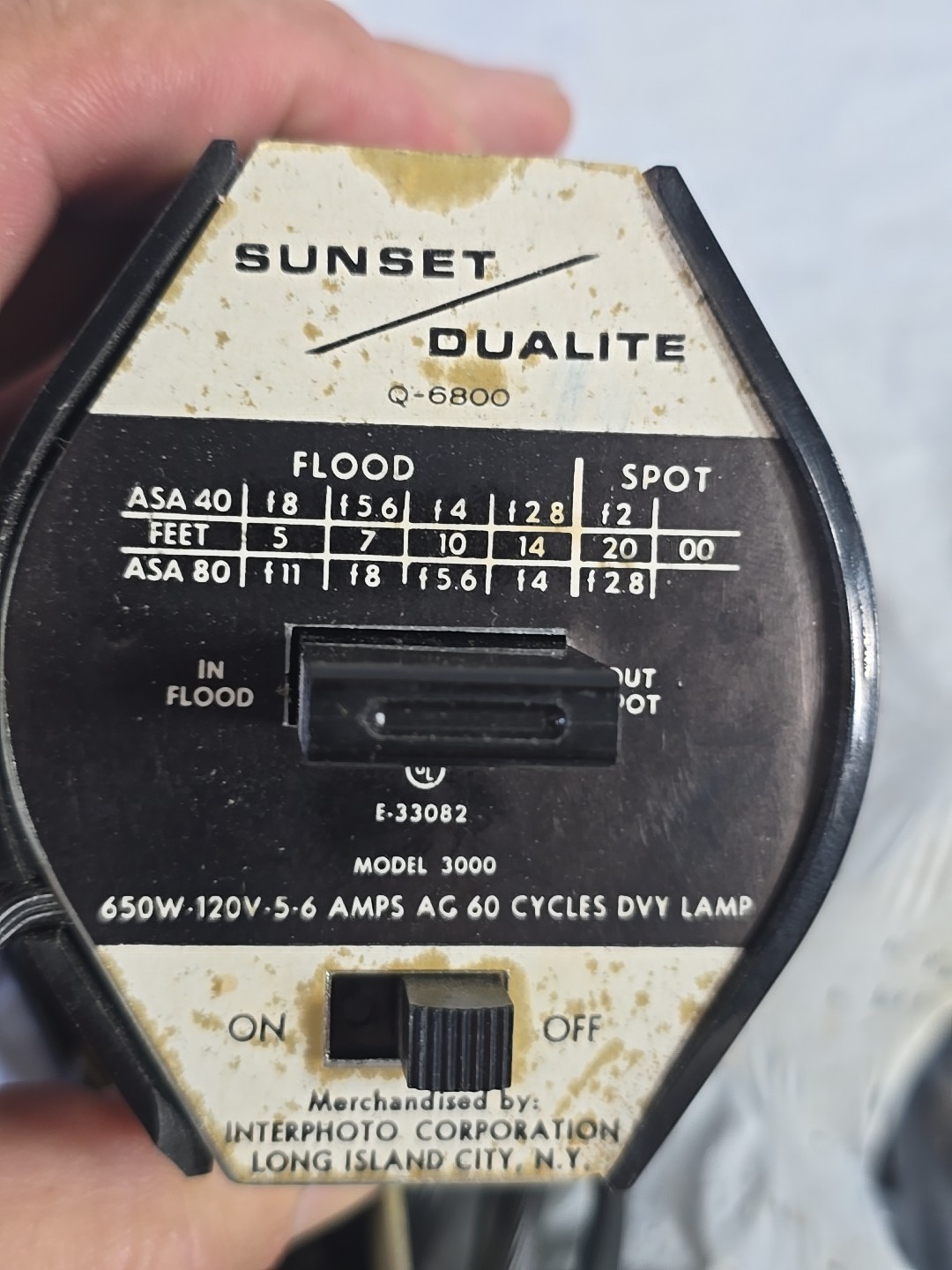 Vintage Interphoto Sunset Dualite Photo Flash Unit Q-6800 3000 w/ Bulb Works