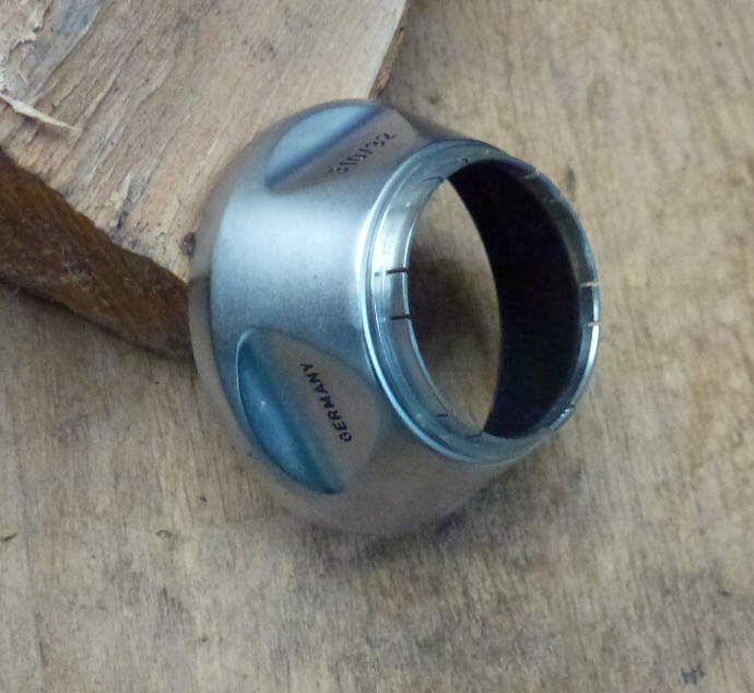 Voigtlander #310/32 A32 32mm push fit slip on shade lens hood