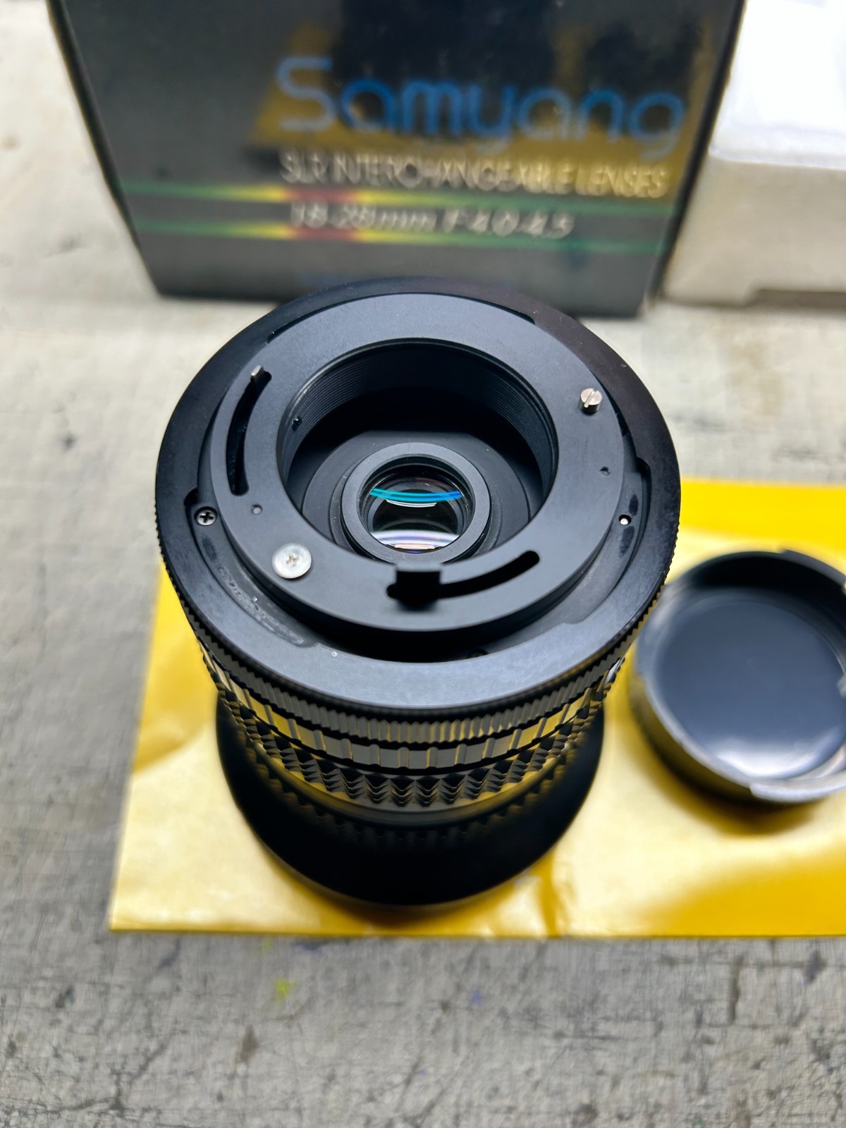 Vintage Samyang SLR 18-28 mm F4.0-4.5 interchangable Camera Lense New Old Stock