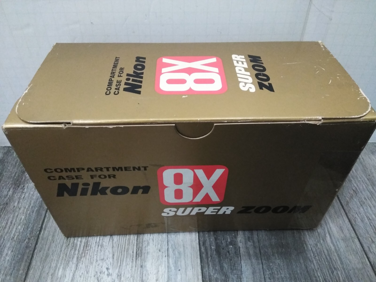 NOS. COMPARTMENT CASE NIKON 8X SUPER ZOOM W/ STRAP ( VTG. READ, READ)