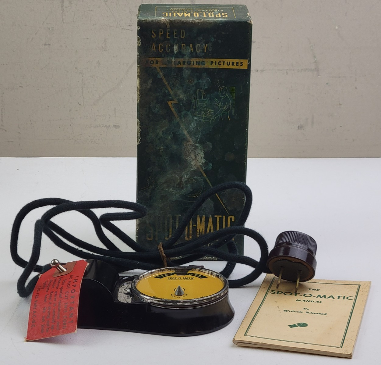 Vintage Kinnard Spot-O-Matic Enlarging Picture / Photo Meter in Box – *UNTESTED*
