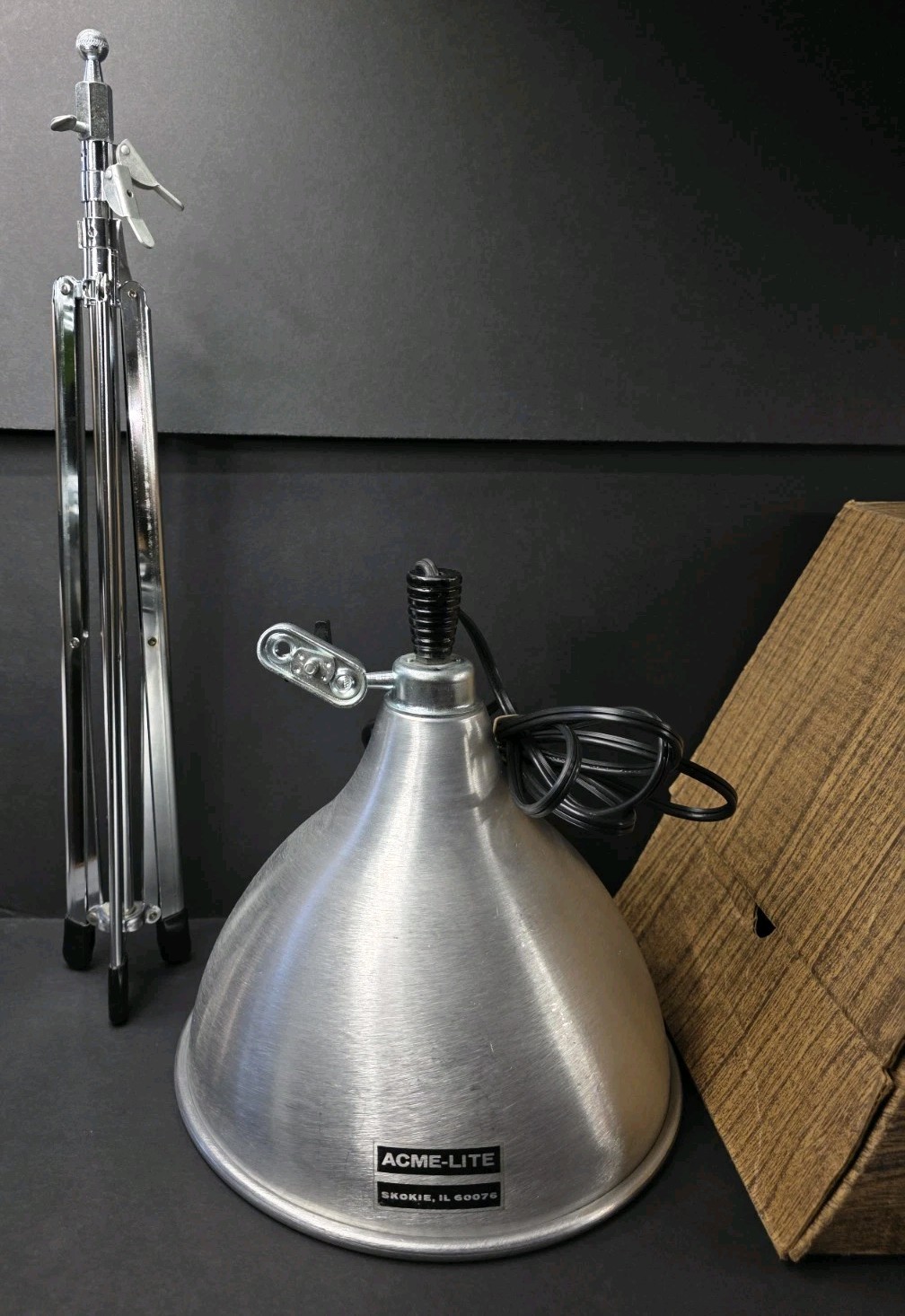 Acme Lite Photo Light and Tripod Vintage With New Bulb