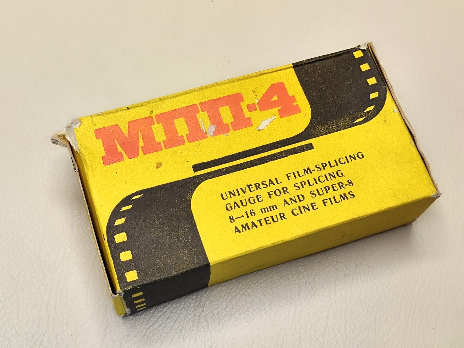 Press MPP-4 for editing, cutting and gluing 8mm, 16mm film, “super” and regular