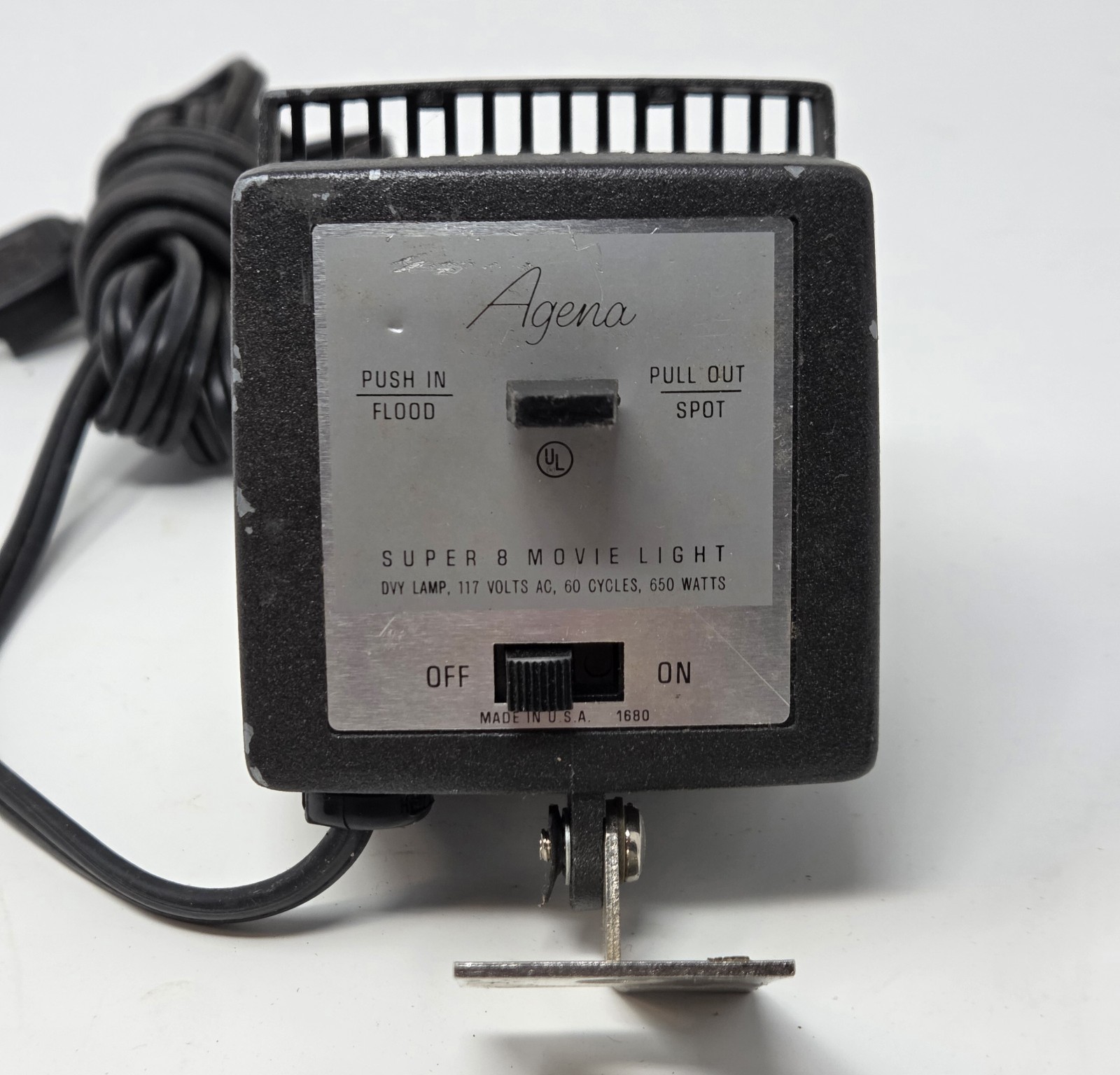Agena Super 8 Movie Light Flood Spot 650W Vintage 1960s USA DYY Bulb Mount