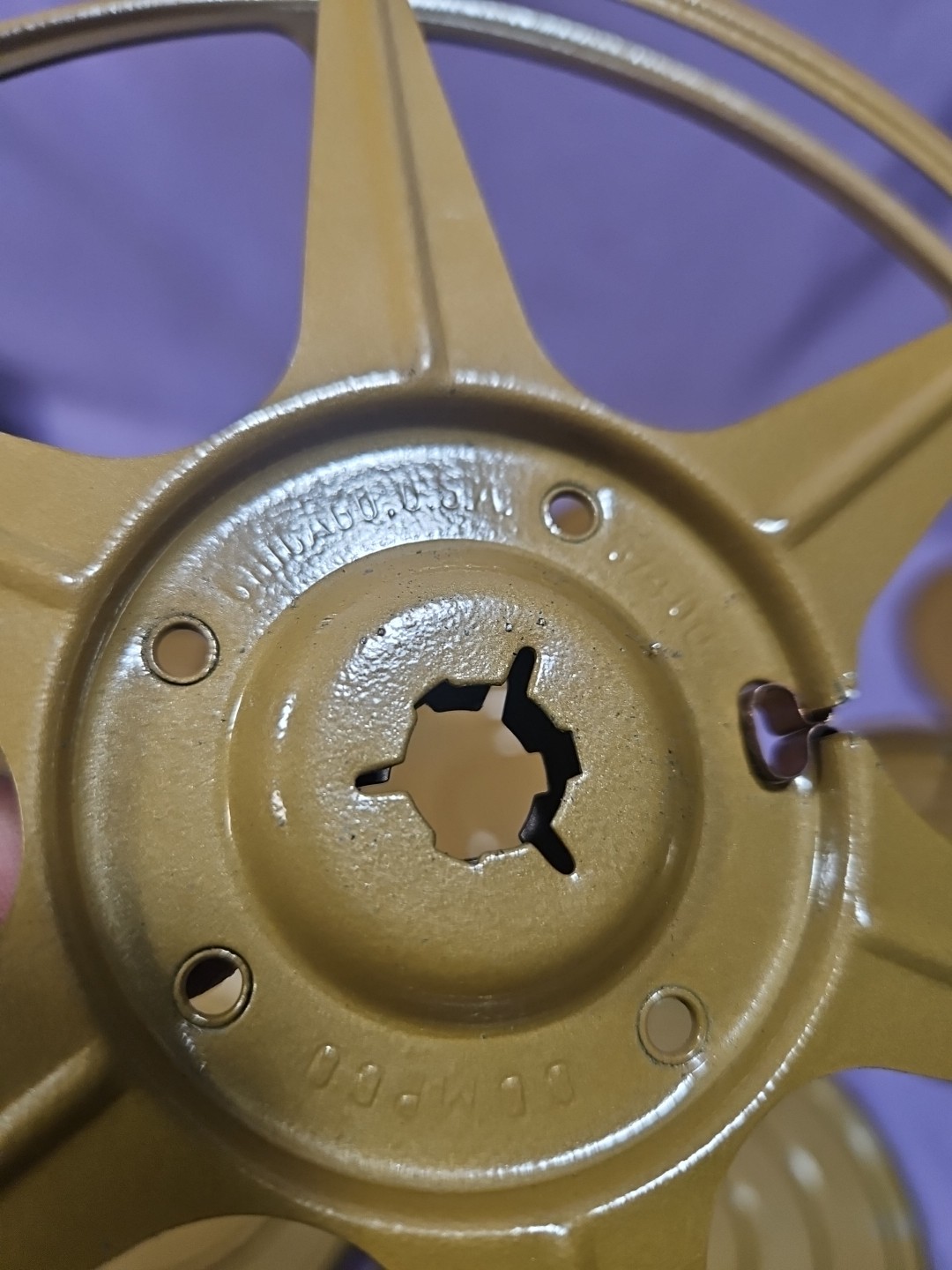 (Lot of 4) Golden Color Compco Dual-8 400′ metal movie reel & canister