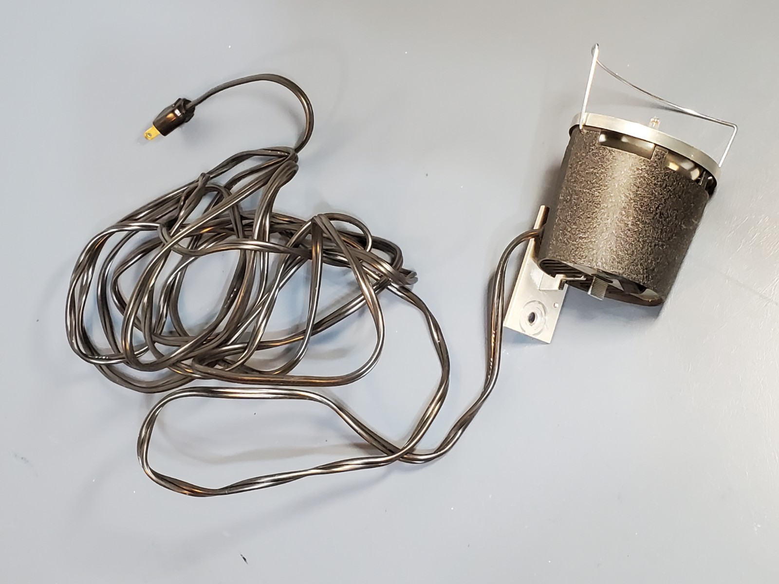 Vintage Atlas – Warner Bright Eye Spot Flood Light – Works