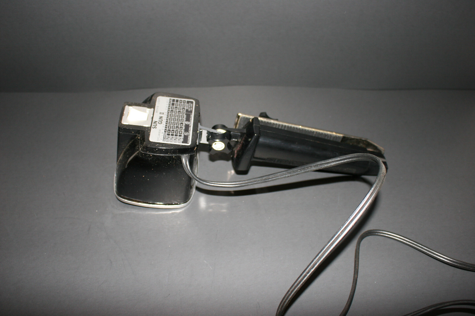 Vintage Sylvania Sun Gun II Movie Light SG- 55 W/ Box & Manual Tested And Works!