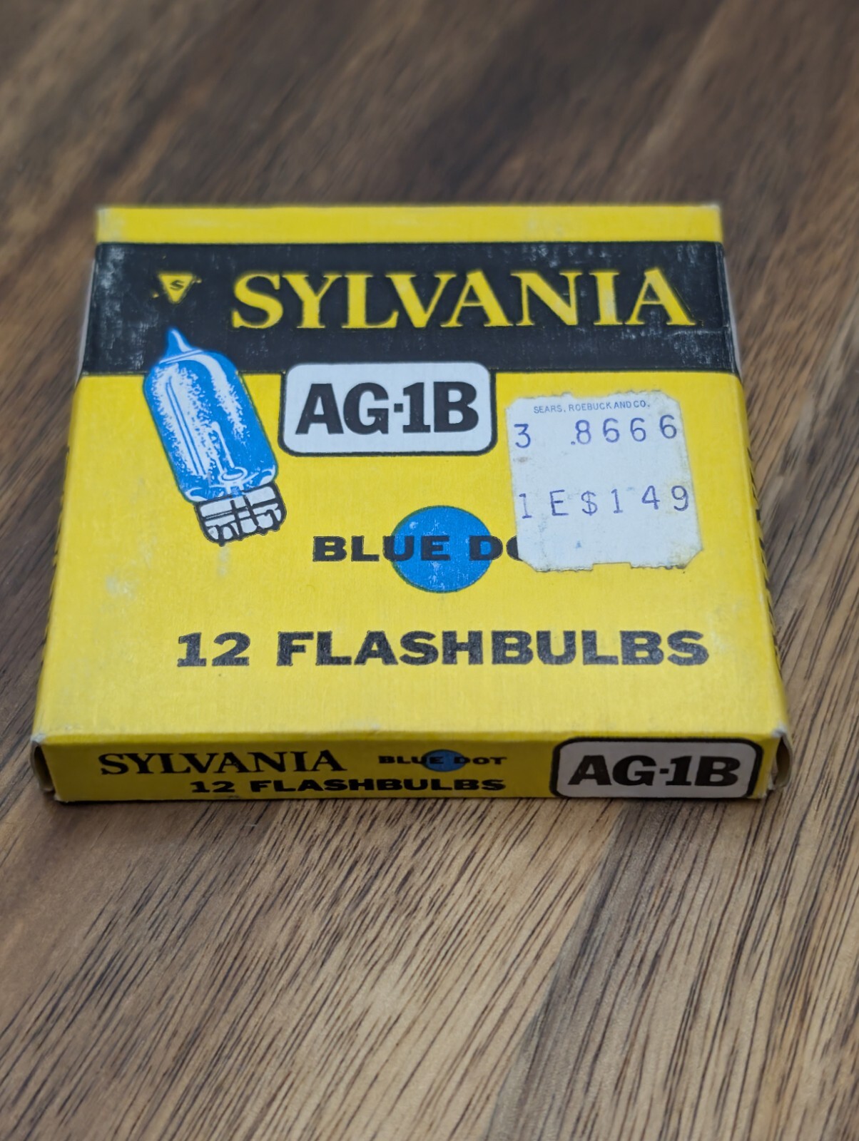 Vintage AG-1B AG 1B Flash Bulbs GE and Sylvania Mixed Lot 46 Total Bulbs