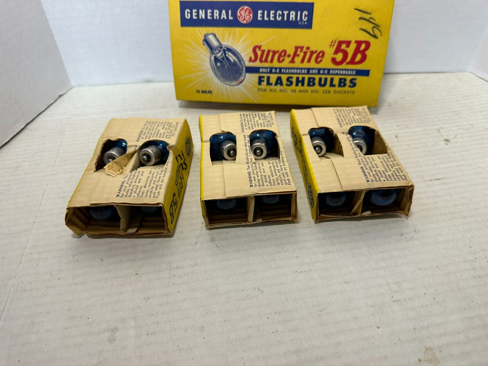 General Electric Sure-Fire #5B Flashbulbs