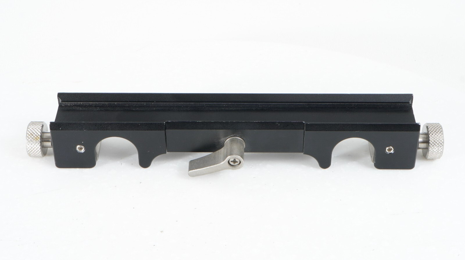 – MOVCAM 15MM LWS SUPPORT ROD BRIDGE FOR MCF-1 FOLLOW FOCUS SYSTEM-USED