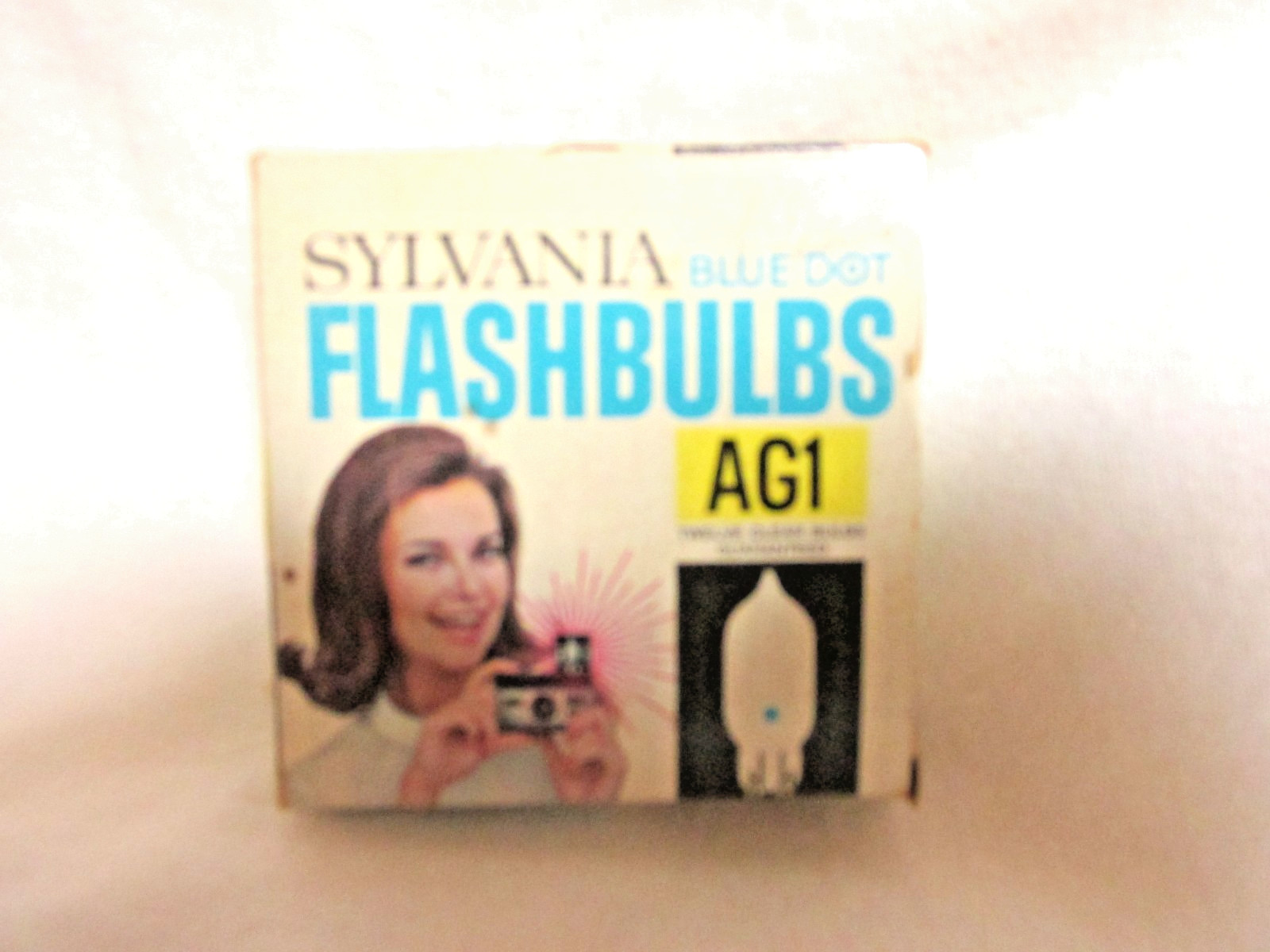 VINTAGE SYLVANIA AG1 FLASH BULBS EMPTY KODAK INSTAMATIC CAMERA PHOTO