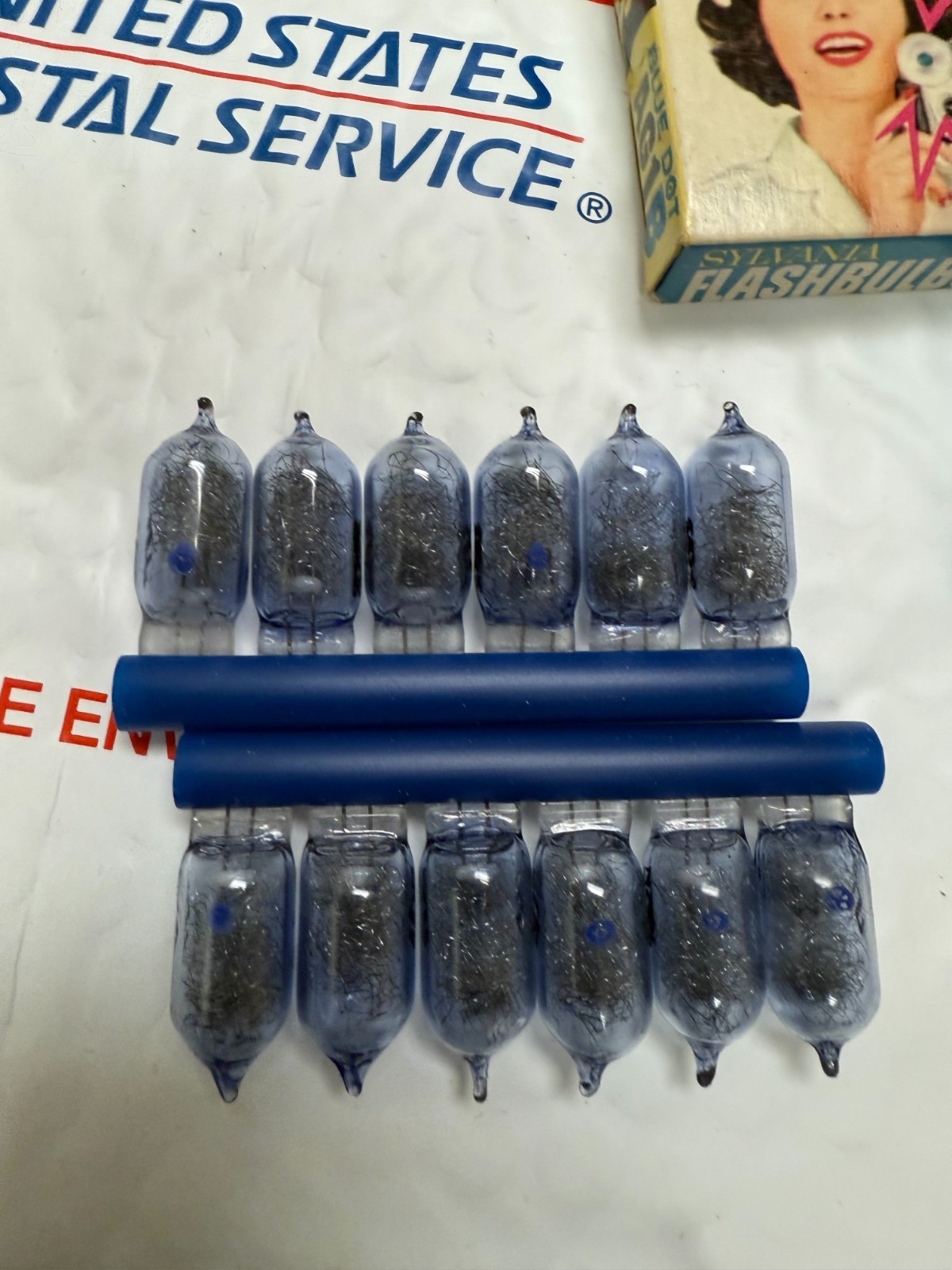 Sylvania flash bulbs LOT AG1B AG1 Lot Of 30 Bulbs Total NEW