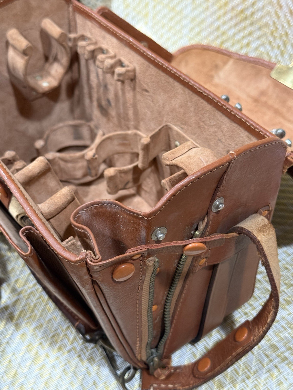OMNICA Vintage Leather Case Fitted for Leica, Robot, Contax , Camera and Acc.