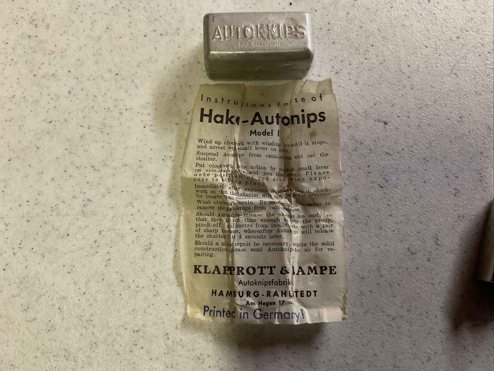 VINTAGE HAKA AUTOKNIPS SELF TIMER MODEl 1 * MADE IN GERMANY * ORIGINAL CASE *