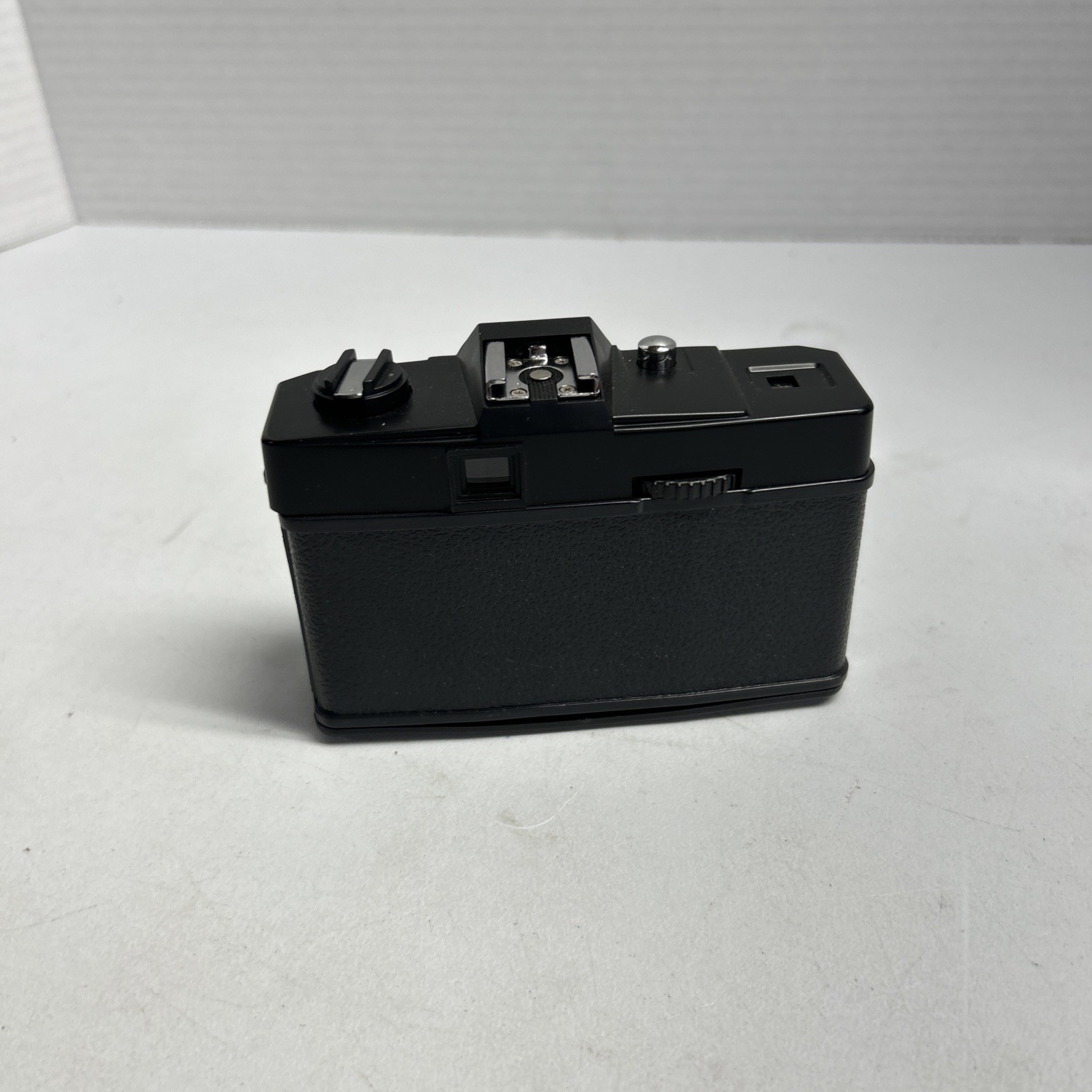 Time Promotional Camera 50mm Auto Fix Focus 1:6 Lens CAMCOL78