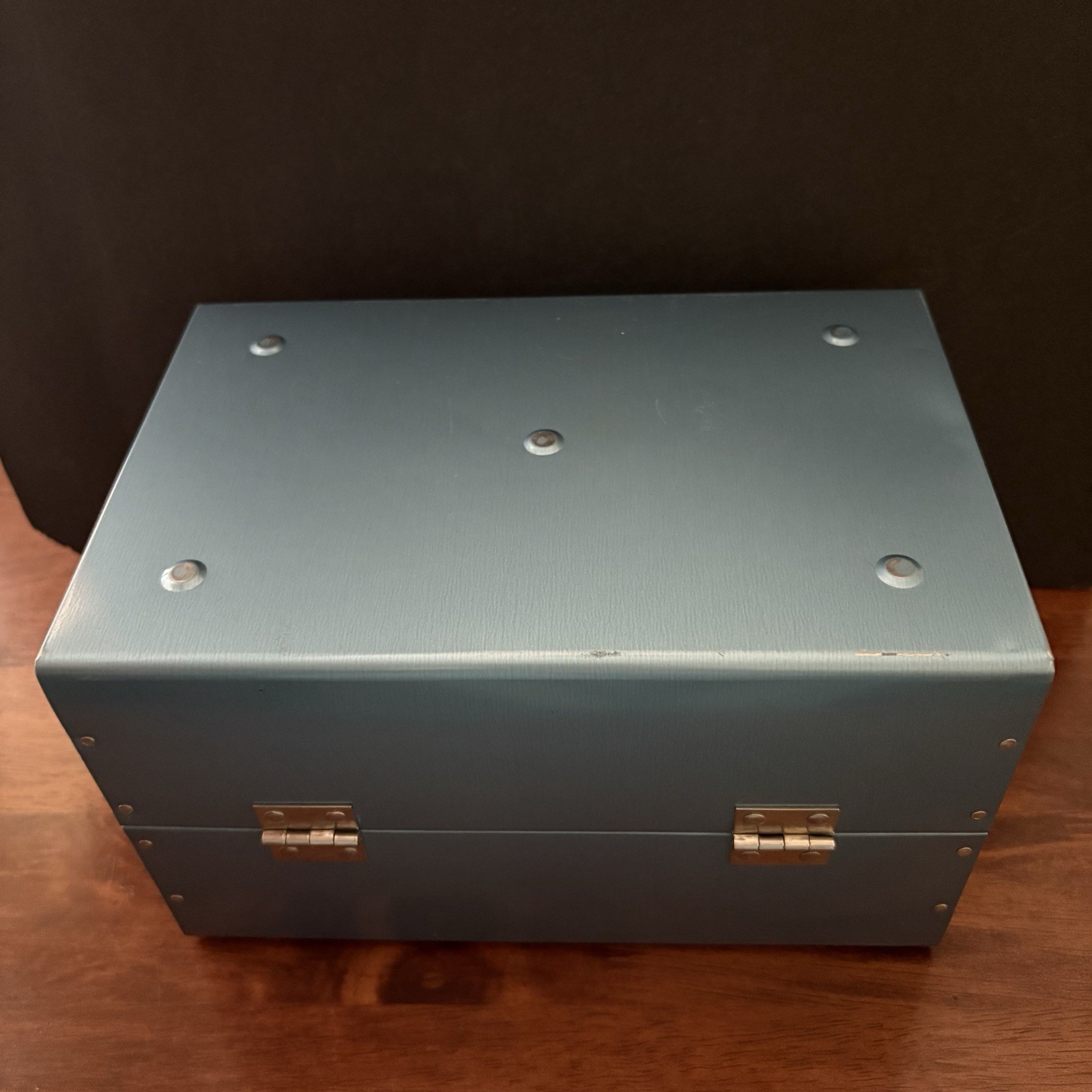 Vtg Blue Metal 8MM Film Case for 5″ Reels – Includes 6 Adams Canisters & Reels