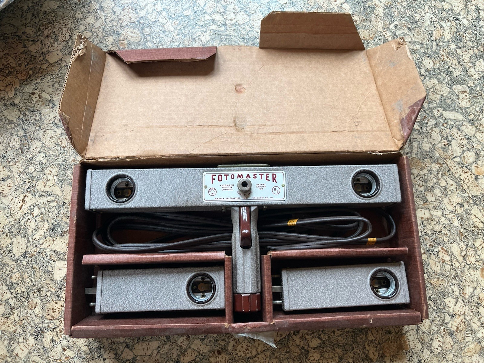 Vintage Fotomaster FM4 4-Lamp Movie & Photo Flood Light Bar Box Tested Works