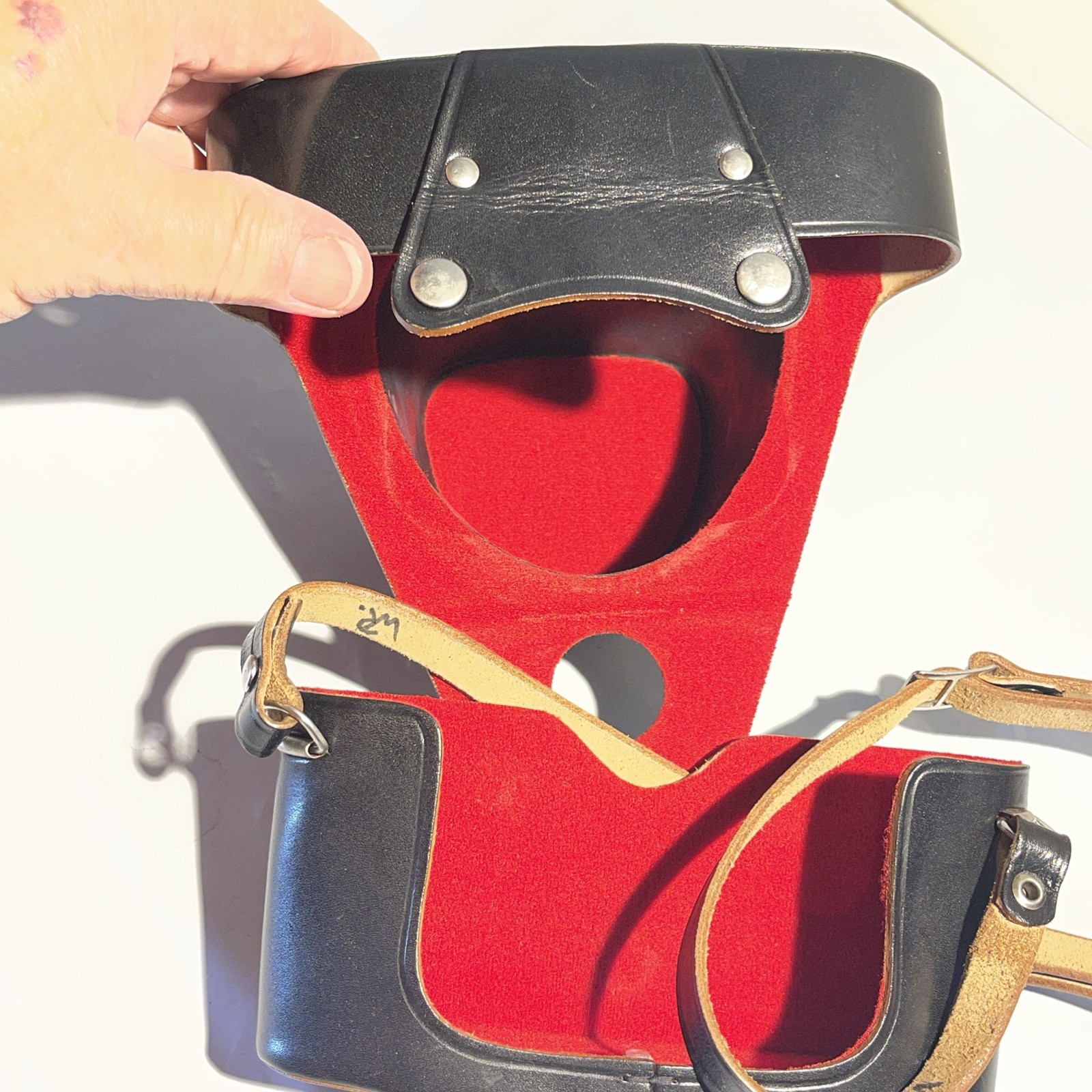 Vintage Exakta Ihagee Black Leather Case