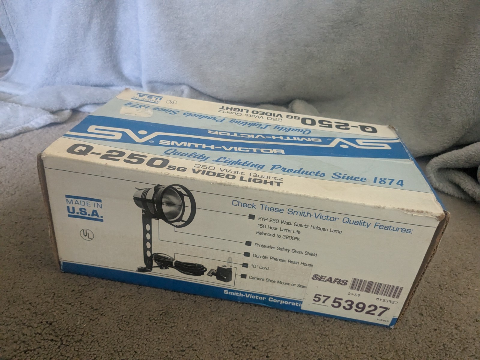 Sears Smith Victor Model Q-250 Plug In Movie Light- Vintage – Works