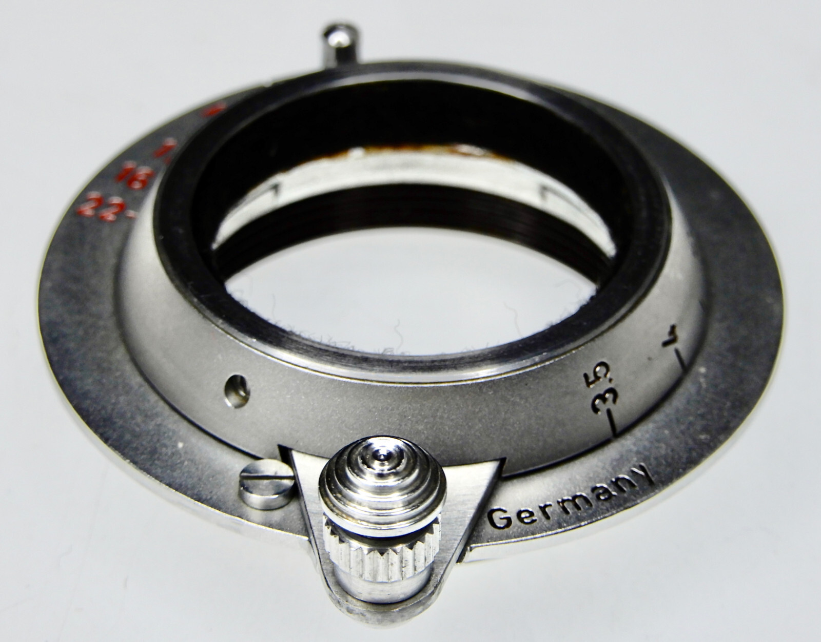 Leica Focusing Helicoid for SM 5cm f3.5 Red-Scale Elmar ……….. MINT