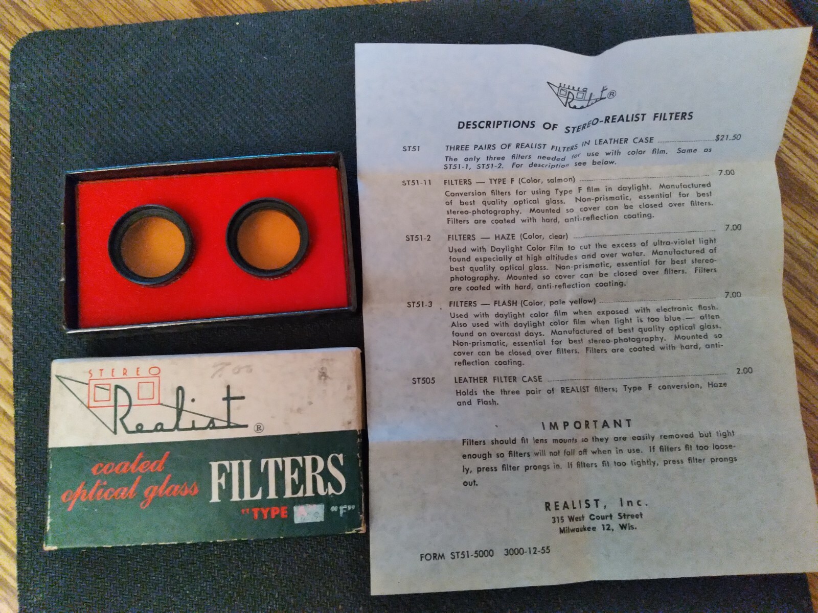 STEREO REALIST TYPE A “F” COATED OPTICAL GLASS FILTERS – AMBER – BOXED