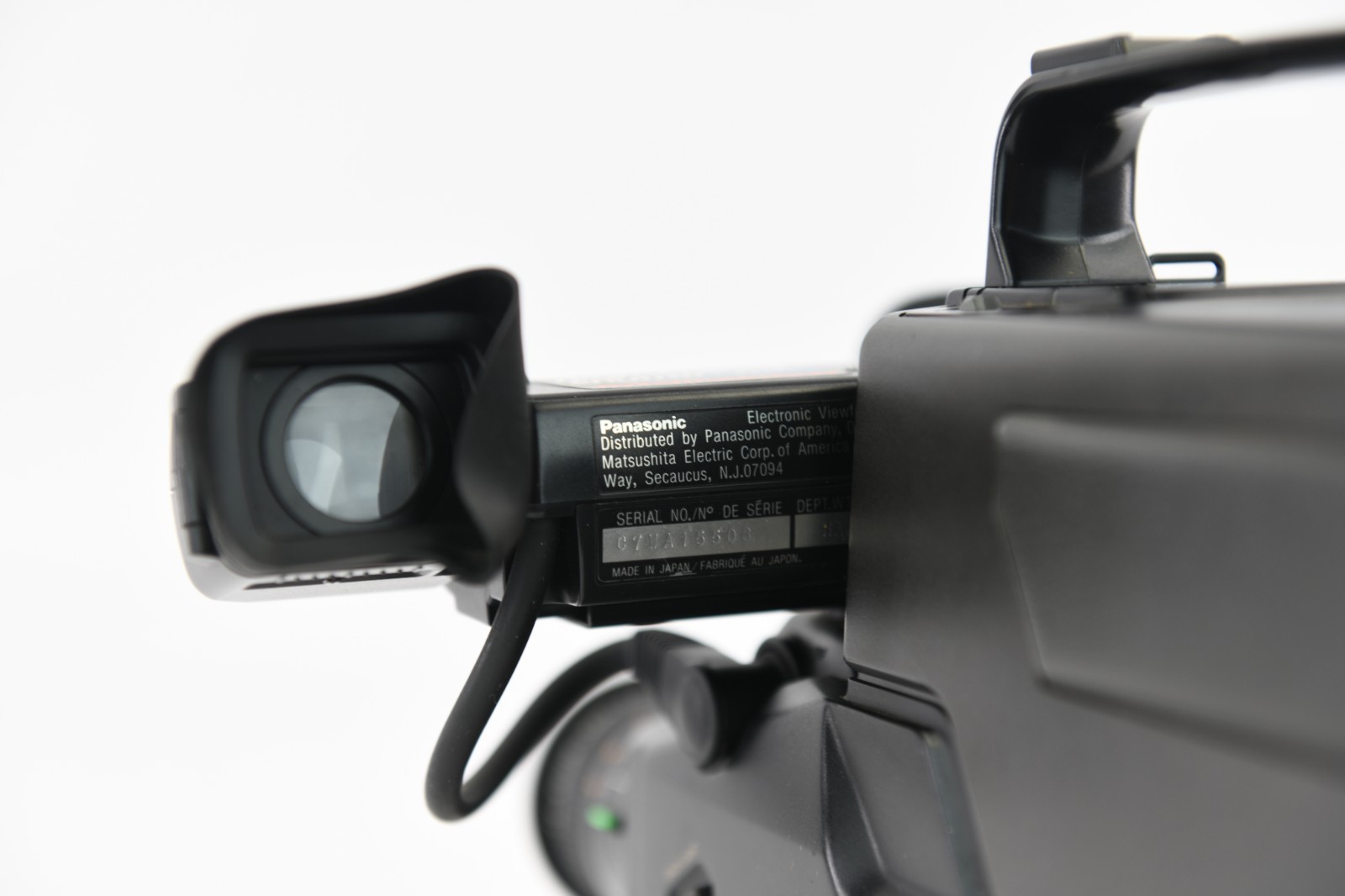 1987 Panasonic PV-360D OmniMovie VHS Handheld Camcorder W/ Manual Battery & Case