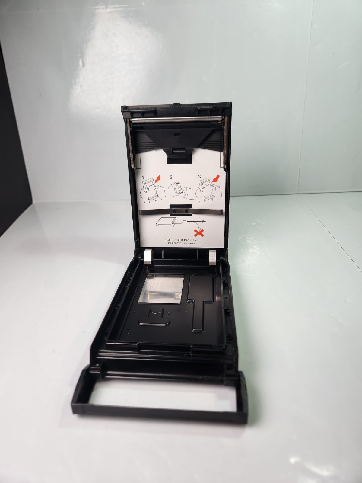 Hasselblad Polaroid Magazine HMi 100 For H-System