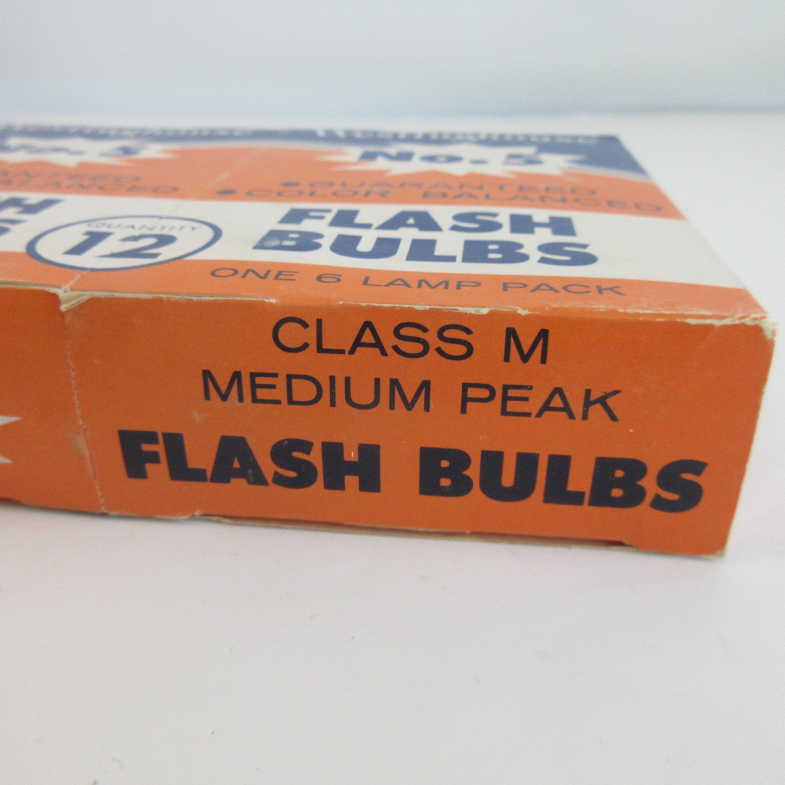 Lot of Vintage Flash Bulbs Westinghouse No.5 Original Box 12 Bulbs unused