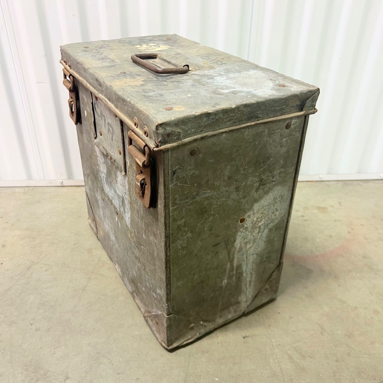 Vintage Collectible Metal Works Movie Reel Carrying Case