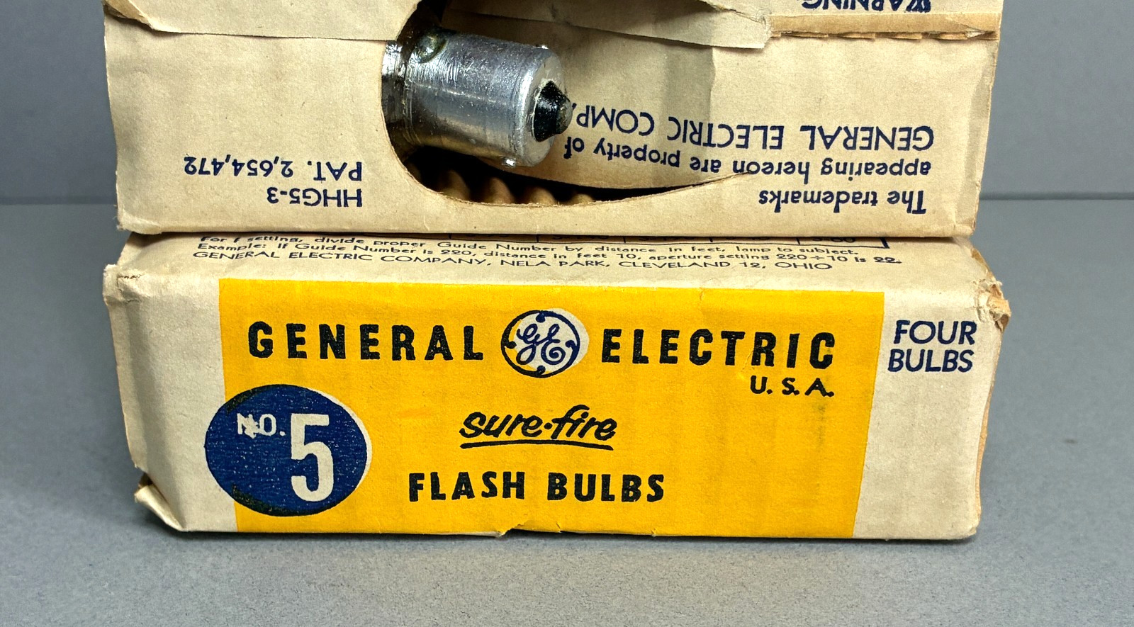 Vintage GE GENERAL ELECTRIC Sure Fire #5 Flashbulbs ~ New Old Stock ~ 8 Bulbs