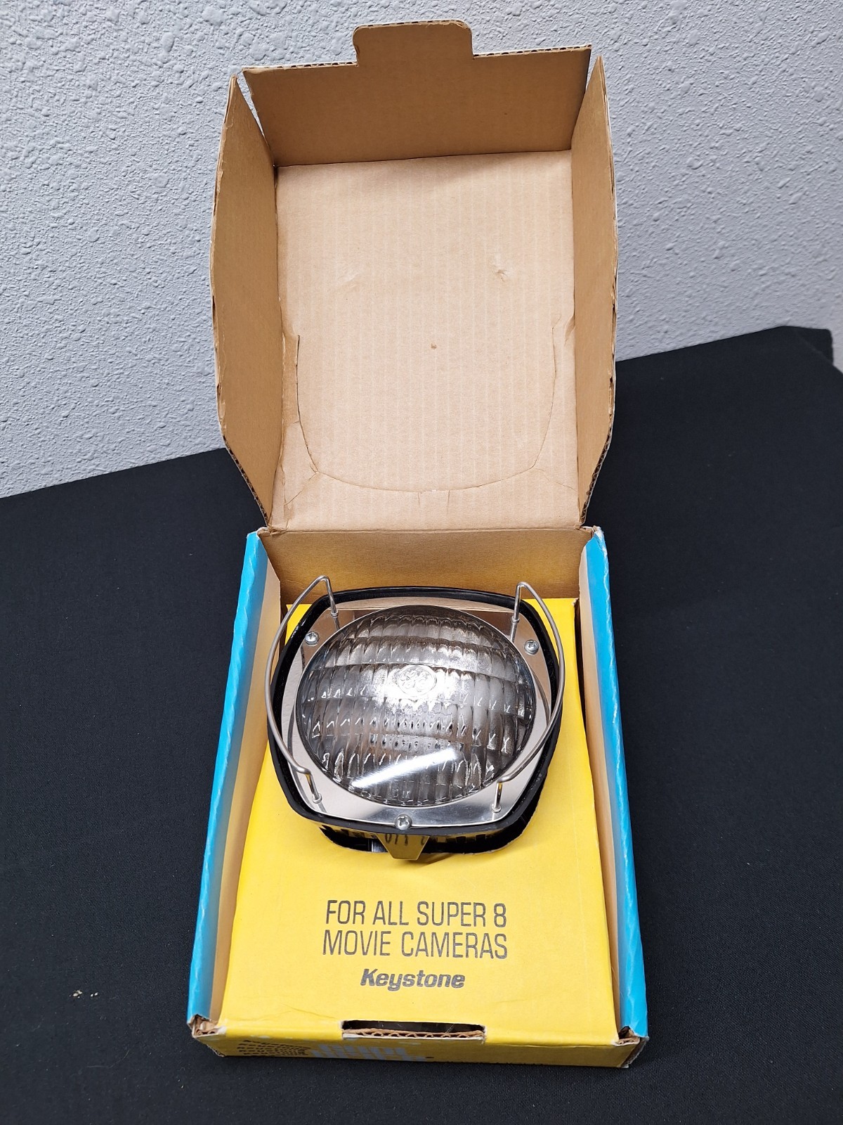Vtg KEYSTONE COOL BRITE MOVIE LIGHT USA for all SUPER 8 MOVIE CAMERAS