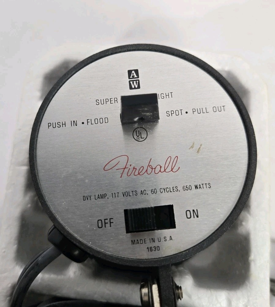 Atlas Warner Fireball Super 8 650 Watt Quartz Lamp Movie Light Flood And Spot
