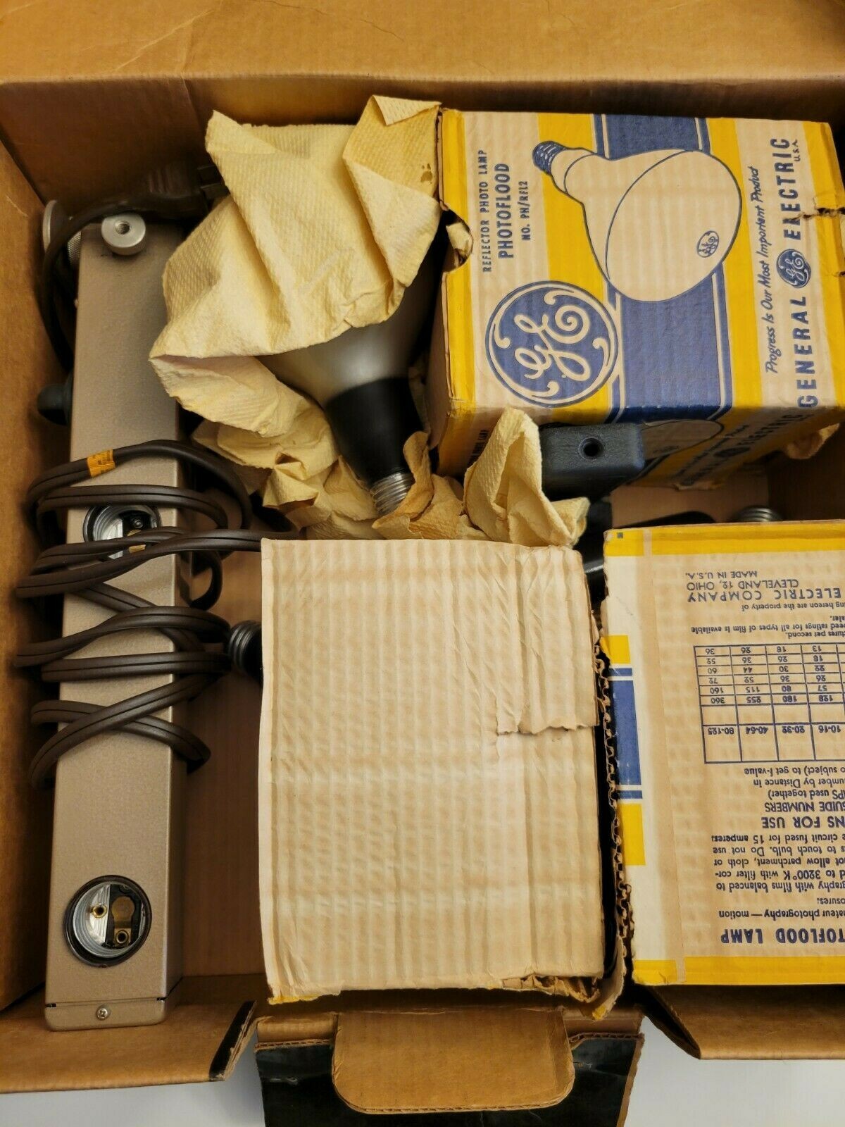 Vintage Smith-Victor Folding Barlight L4 with 4 Bulbs & Accessories – Works