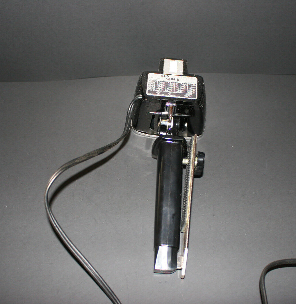 Vintage Sylvania Sun Gun II Movie Light SG- 55 W/ Box & Manual Tested And Works!