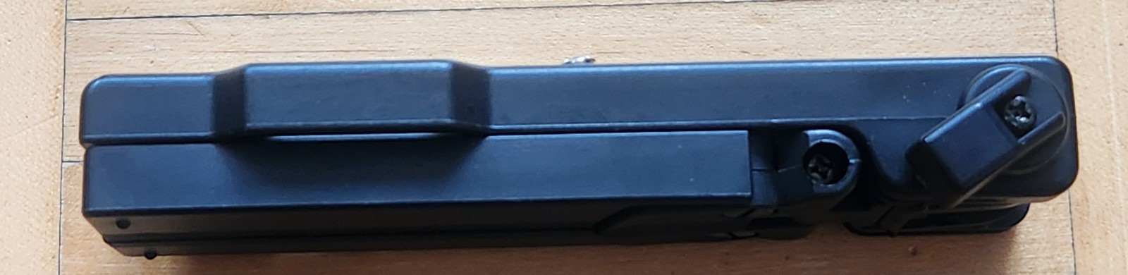 Hakuba Flatpod-S1 – Mini Foldable Tripod Pop Open Flat Closed Circa 1980’s USED