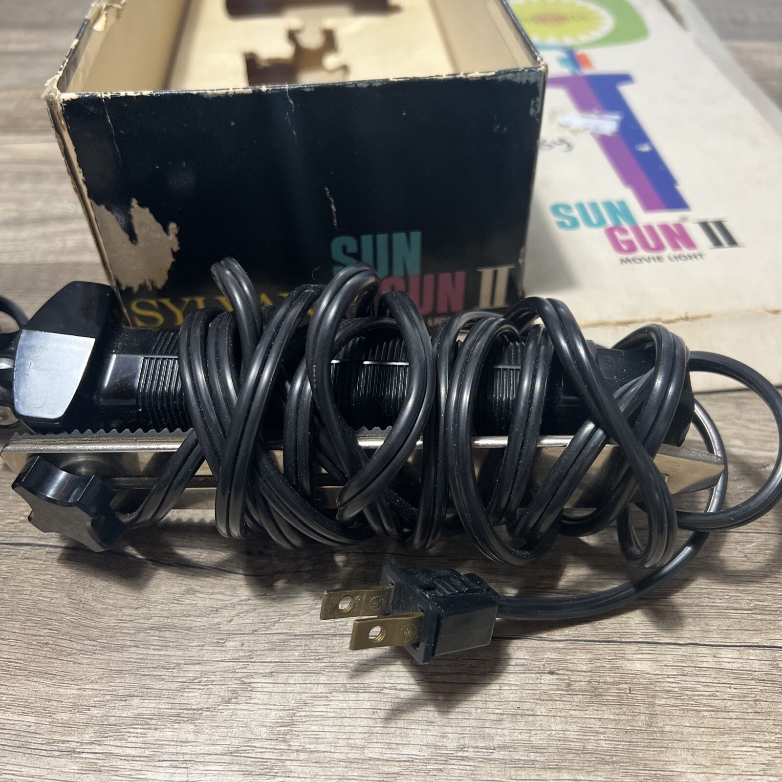 Vintage Sylvania Sun Gun II Movie Light w/Original Box Model SG-55