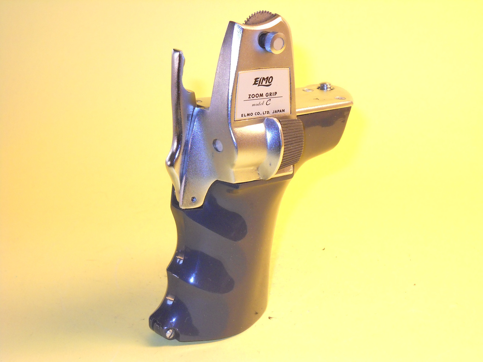 Elmo Zoom Grip model C, for Elmo Zoom 8-CZ in very good condition