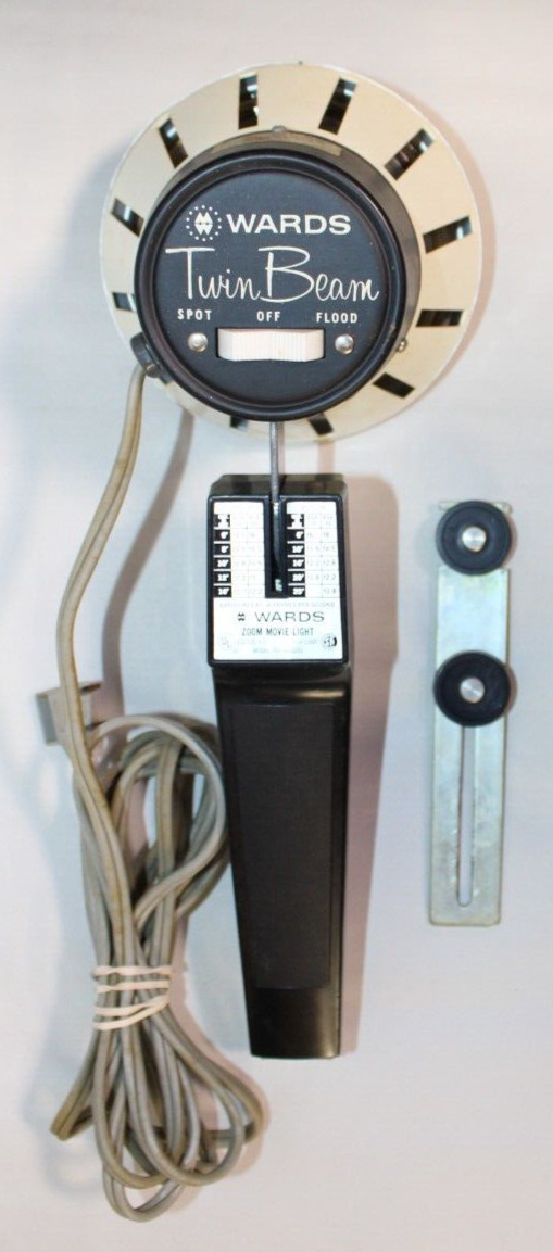 Vintage Montgomery Wards Twin Beam Movie Light – Part No. 67-3284 – w/Box