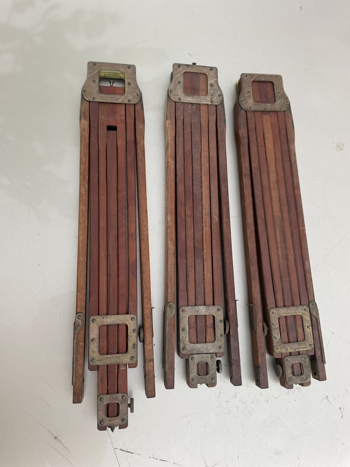 3 Eastman Kodak Folmer & Schwing crown tripod No 2