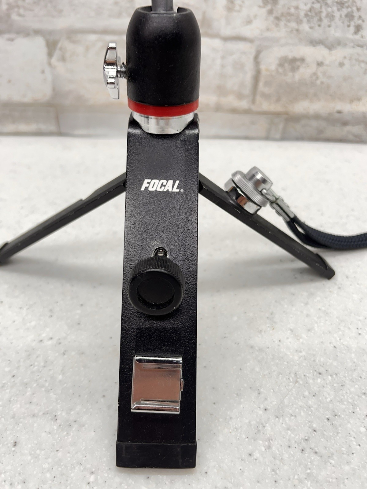 Vintage Focal Japan Compact Table Top 7 1/2″ Tripod with Ball Head