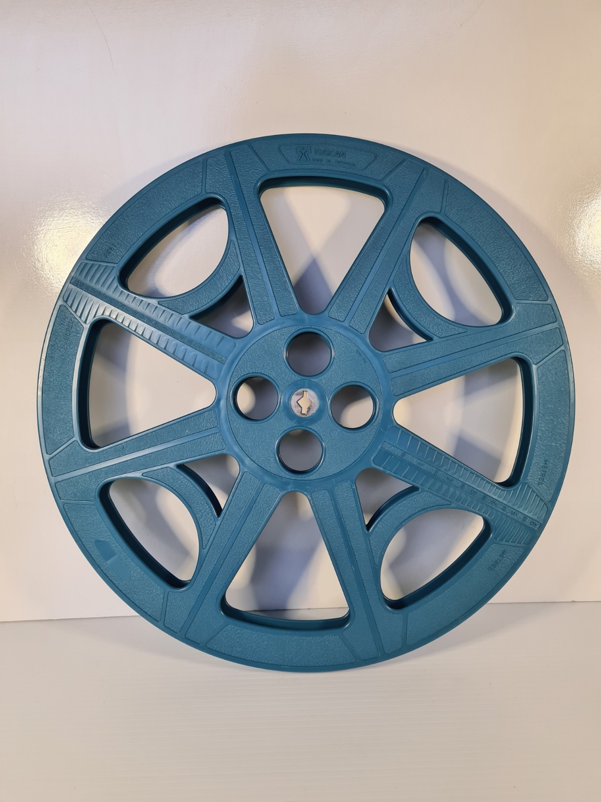 Tuscan 16mm Movie Film Reel Spool 15″ Made In Australia Empty