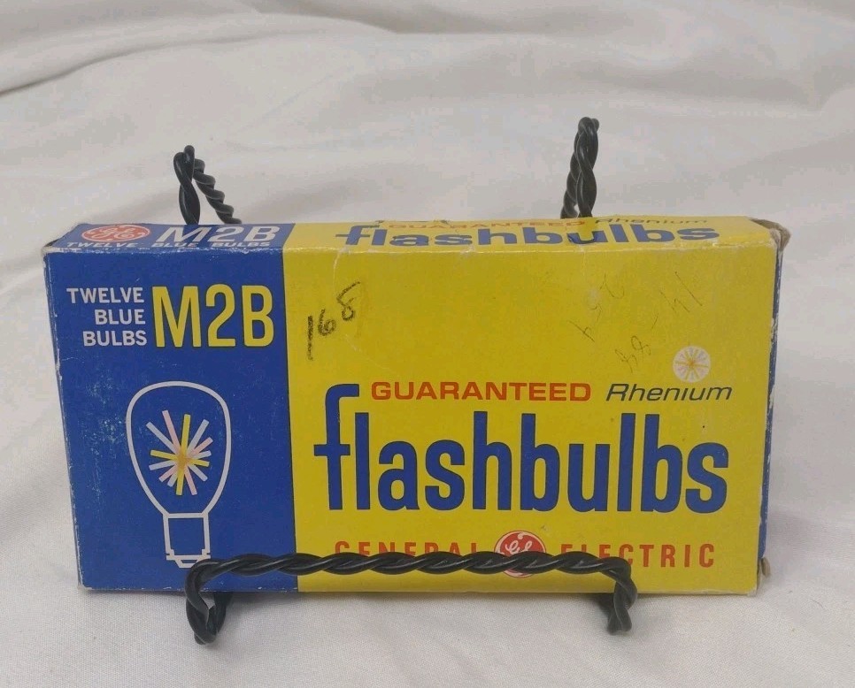GE Flashbulbs 12 M2B Blue Bulbs Vintage New