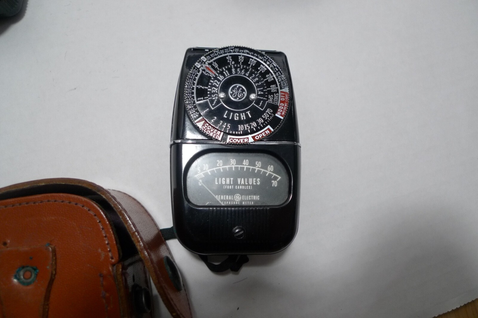VINTAGE-LOT OF 3 LIGHT METERS WITH CASES-UNTESTED. -FOR PARTS