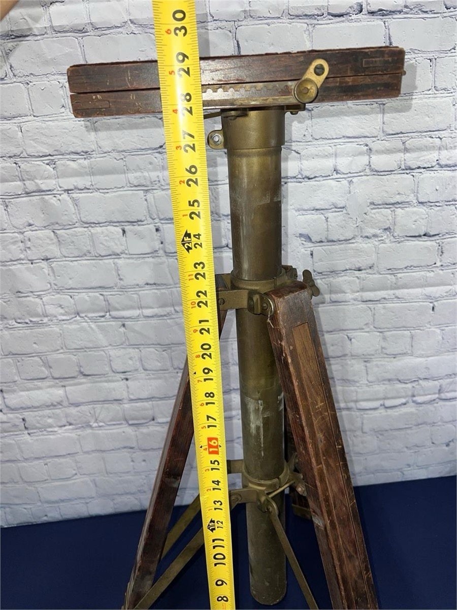 Graflex USA Crown camera compact stand tripod vintage wood