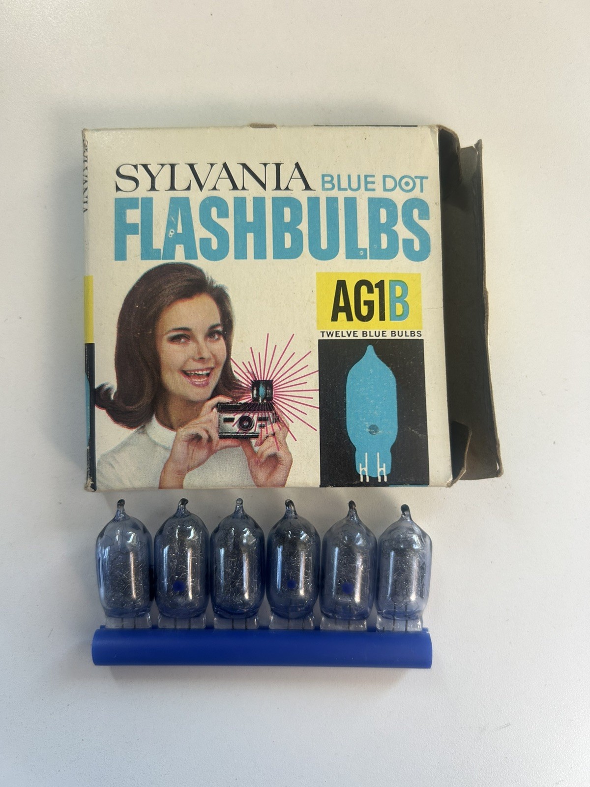 Lot of Vintage Film Flash Bulbs GE Sylvania ITT Variety