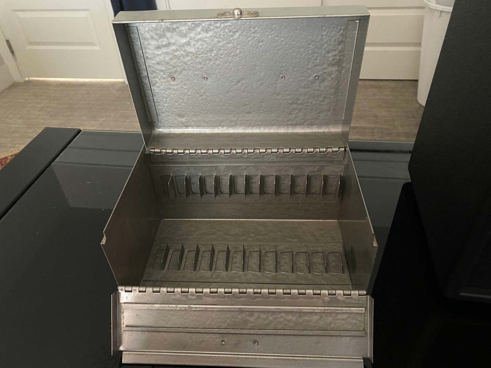 Vintage 8mm Film Canister Reel Case With 12 EMPTY Reel Canisters